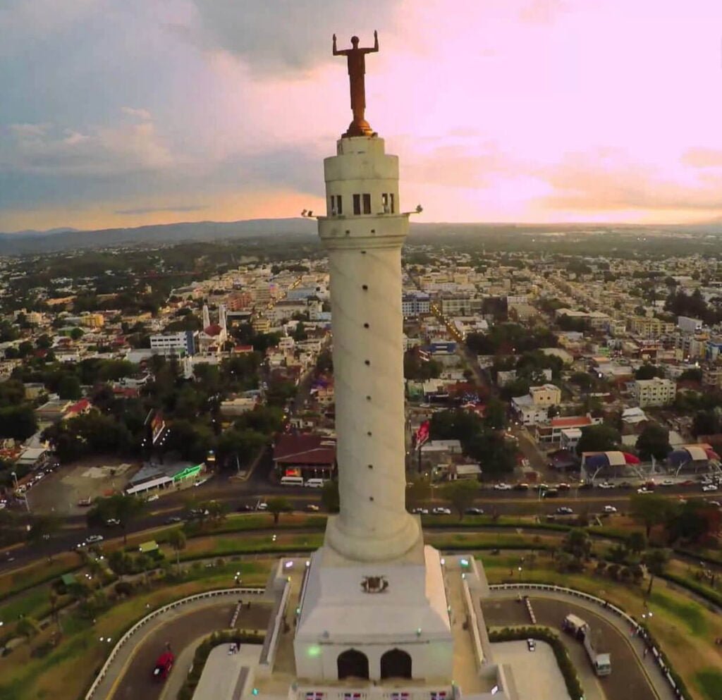 Monumento Santiago de Los Caballeros